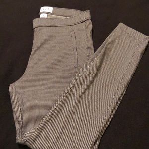 Elle brand Medium dress pant
